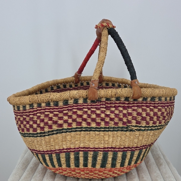 African Bolga Handwoven Market Basket - Natural, Burgundy & Olive - Picture 3 of 8
